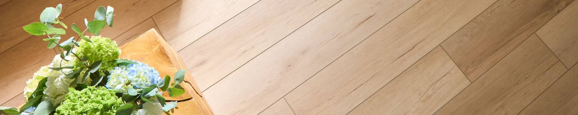 Coretec-Hero-Banner-Laminate-No-Logo-2000x400